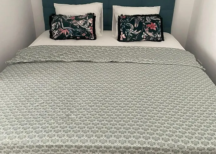 Апартаменти Jad House Бухарест